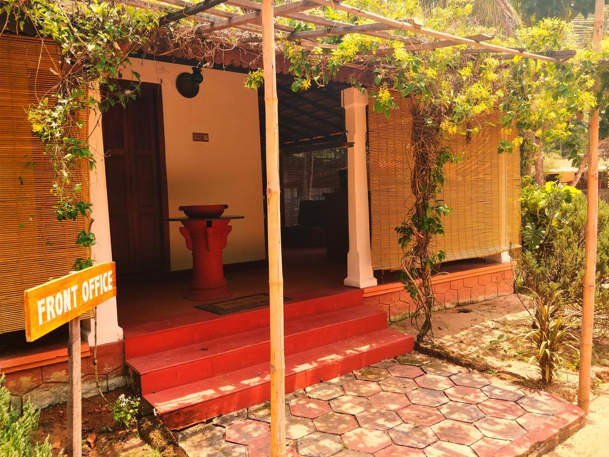 Palathra Heritage Mararikulam Exteriör bild