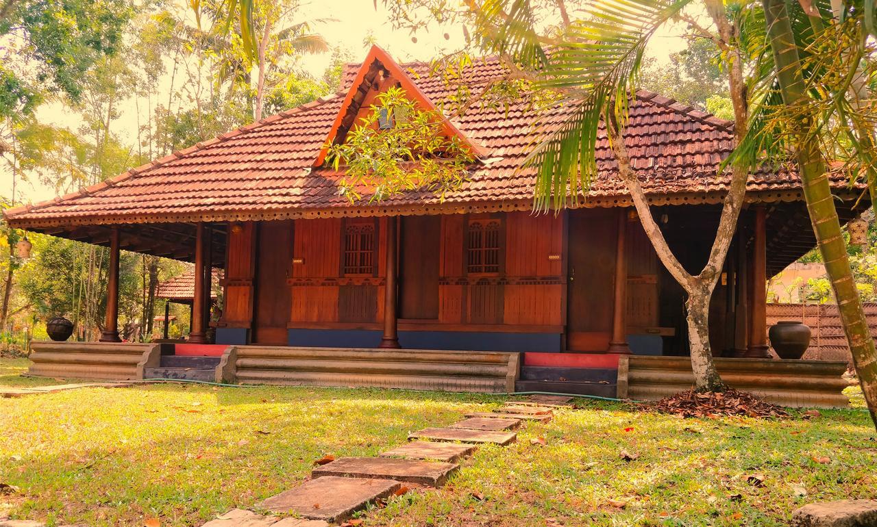 Palathra Heritage Mararikulam Exteriör bild