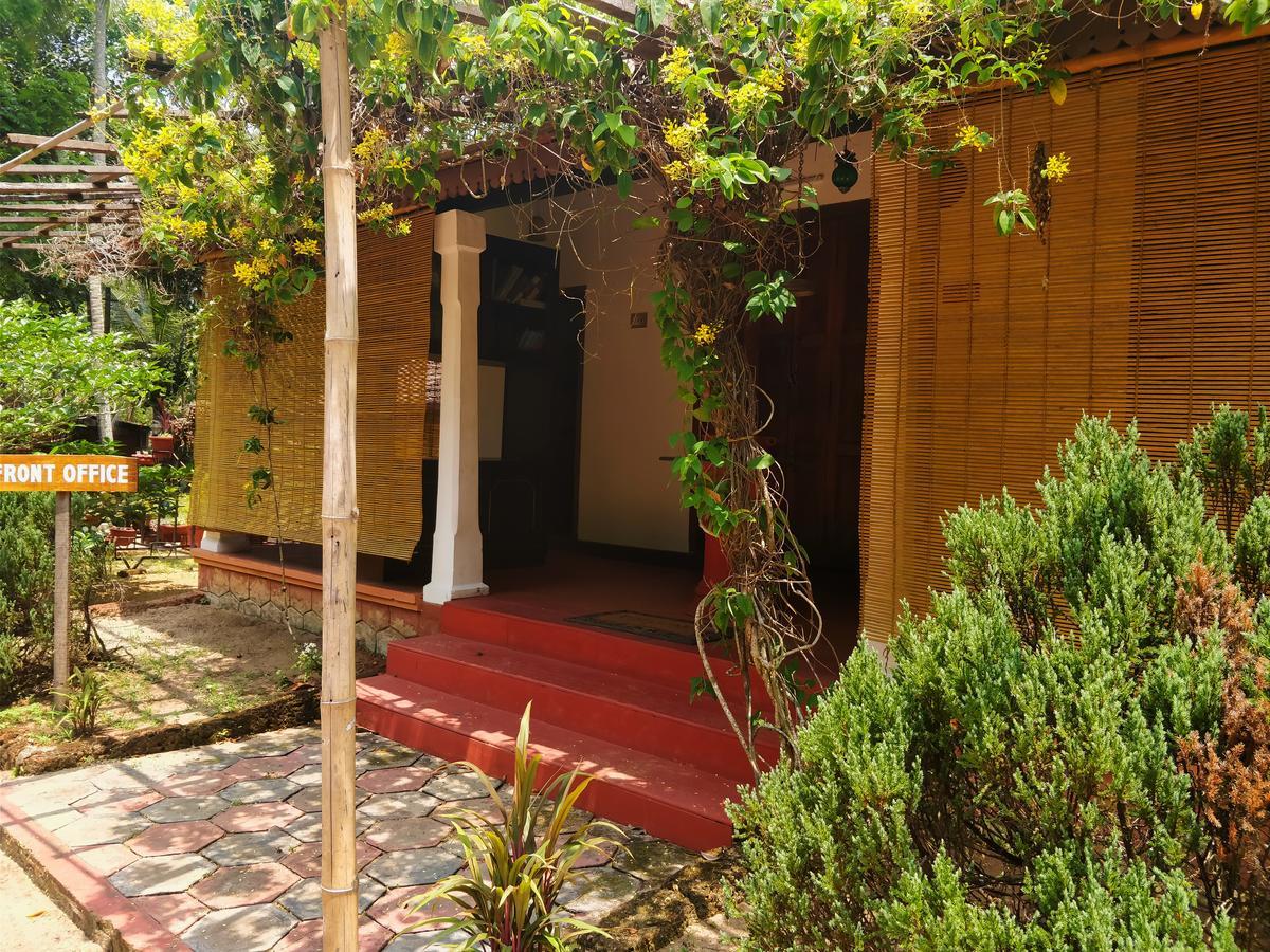 Palathra Heritage Mararikulam Exteriör bild